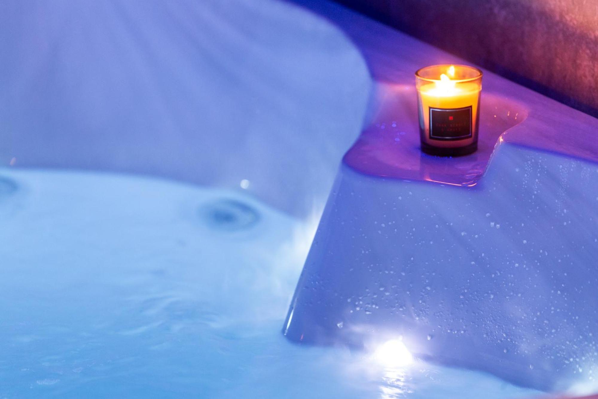 Apartment Newly Renovated With Jacuzzi In Sheffield!